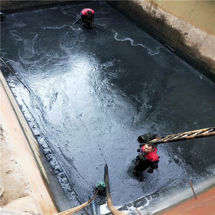 霍城废水池清理